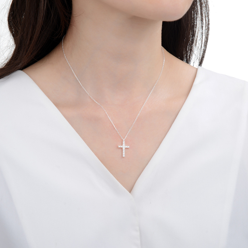 GARGANTILLA DE CRUZ . COLLAR , CRUCES . 2.1 GR